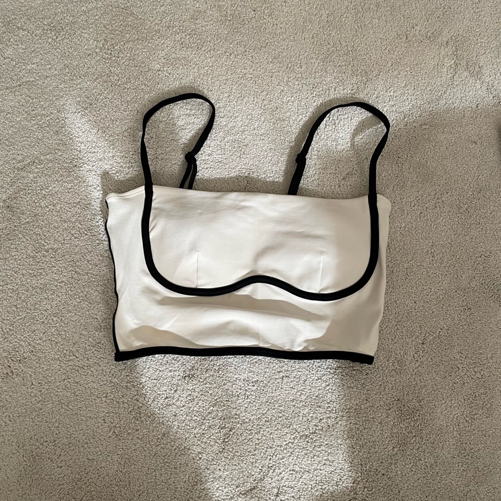 ALO YOGA AIRBRUSH STREAMLINE WHITE & BLACK BRA TOP